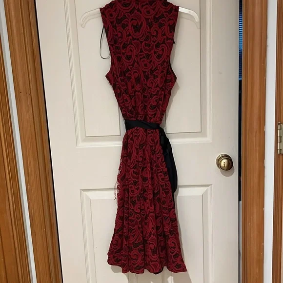 Maxi black with red lace overlay. New without tags worn once - Picture 4 of 4